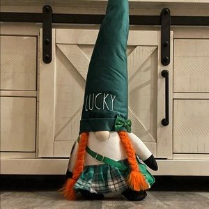 Adorable Rae Dunn LUCKY gnome